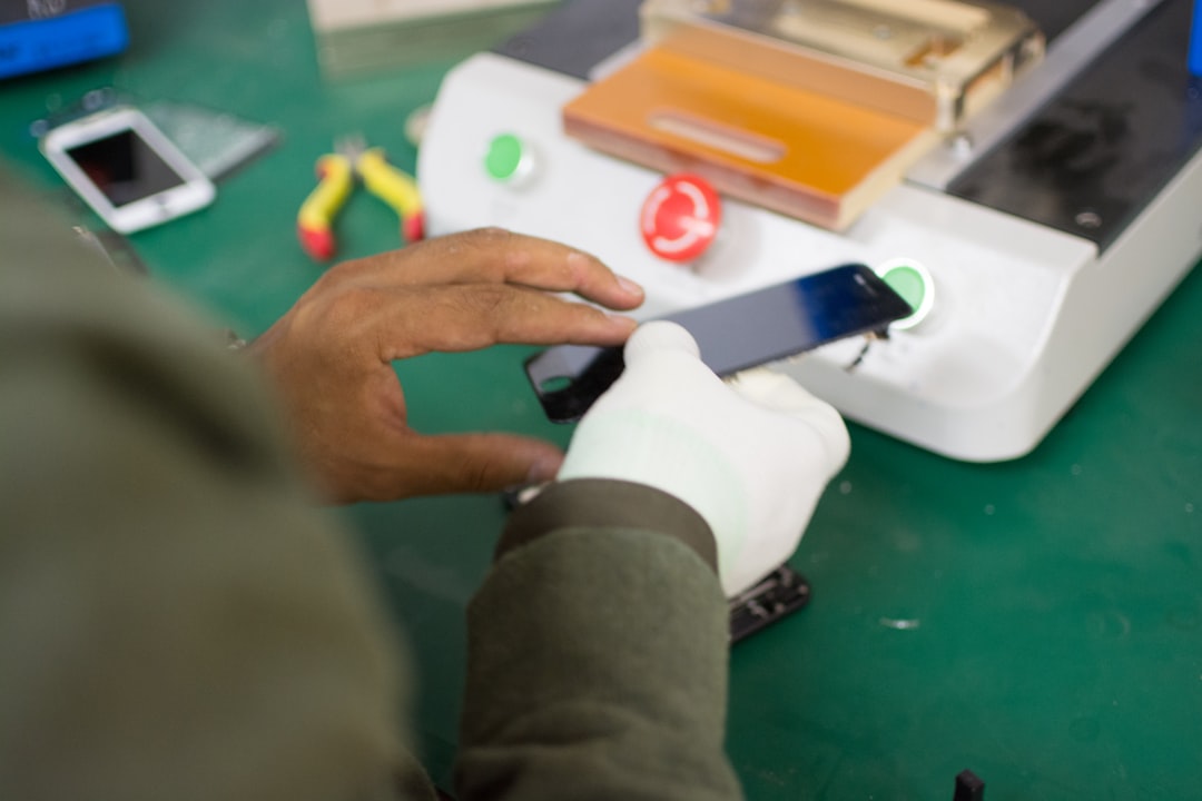 Comparing Smartphone Maintenance Approaches For Optimal Performance